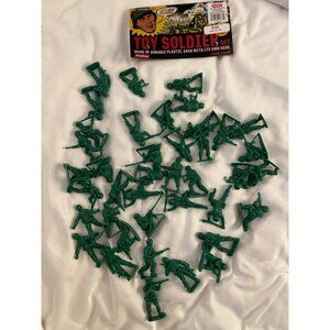 Schylling Classic Toy Soldier Set With 40 Green Army Men Figures